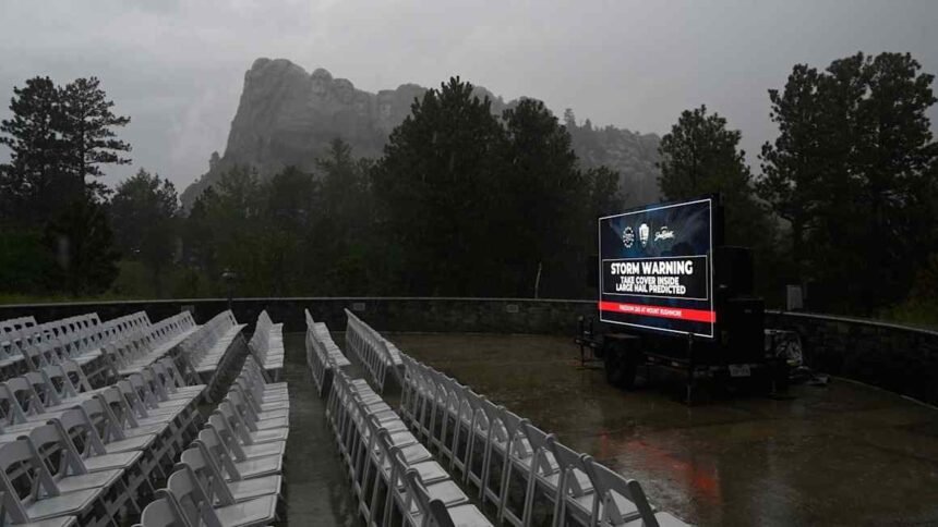 Trump to kick off independence celebrations as heatwave grips US